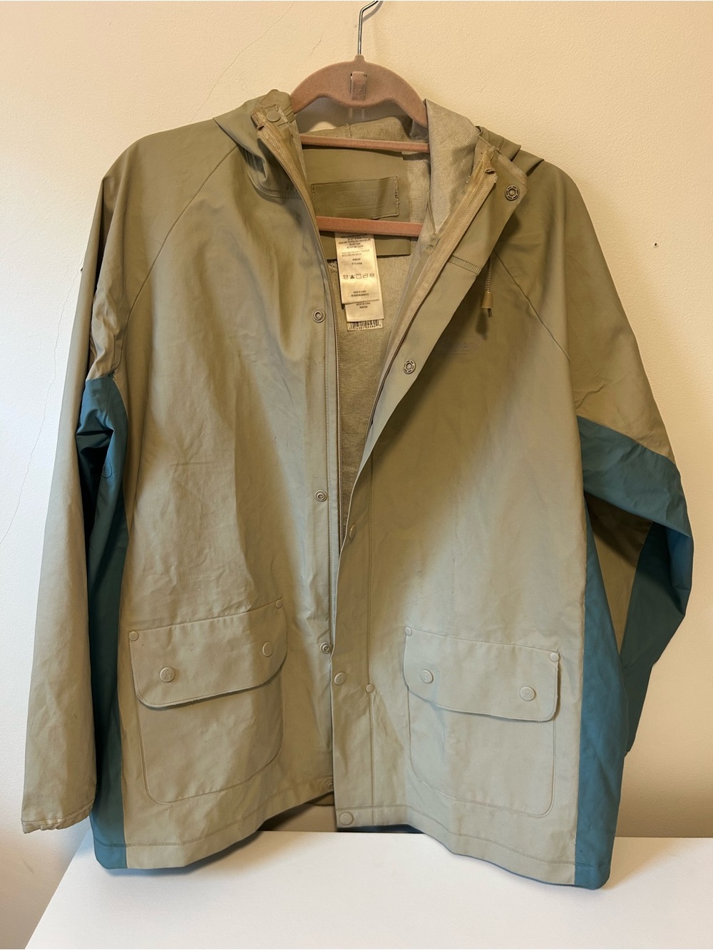 Vintage Coleman Olive and Teal Hooded Rain Jacket